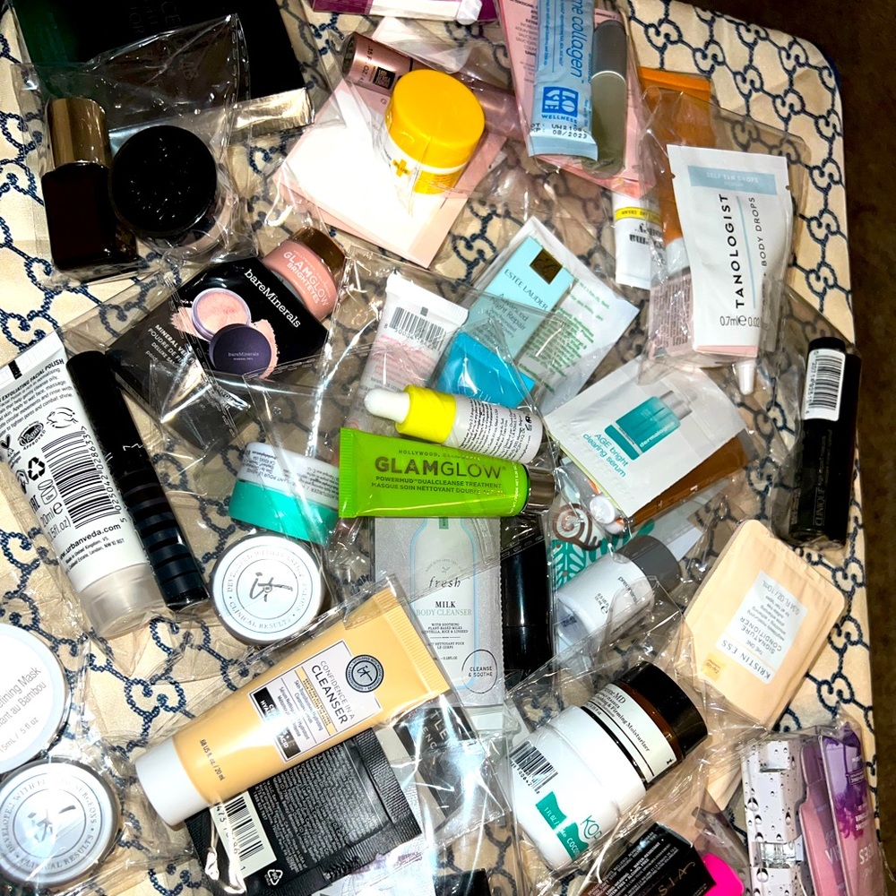 FREEBIES ON EACH ORDER :)